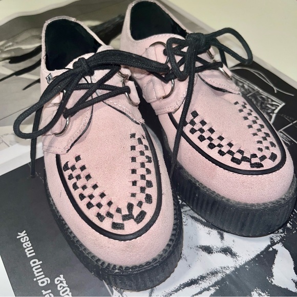 T.U.K Punk Baby Pink Suede Creepers - Picture 3 of 13